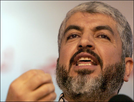 EN L&Oslash;GN: Hamas hevder at holocaust er en l&oslash;gn oppfunnet av j&oslash;dene, og ford&oslash;mmer FNs planer om &aring; l&aelig;re palestinske barn om j&oslash;deutryddelsen. Bildet er av Hamas-leder Khaled Meshaal. Foto: AFP
